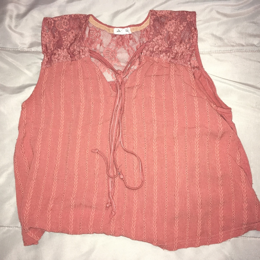 tank top half top